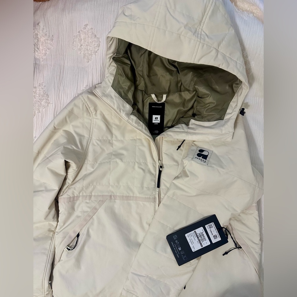 NWT - Armada Cream Insulated Ski Jacket